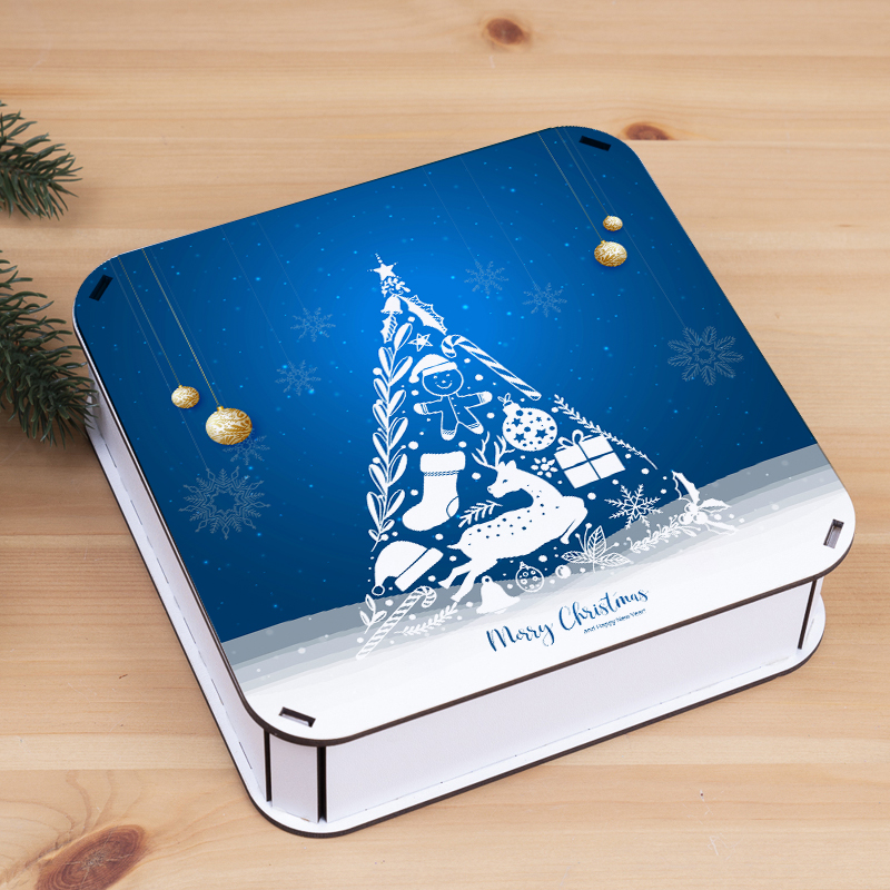 Коробка квадратная 19,5 см «Merry Christmas» с елочкой
